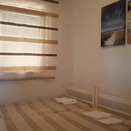 Apartament Korina Vir